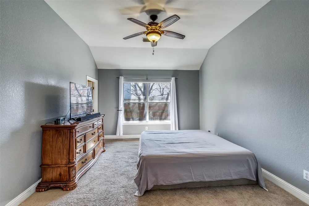 4621 Saint Francis Avenue Dallas, TX 75227