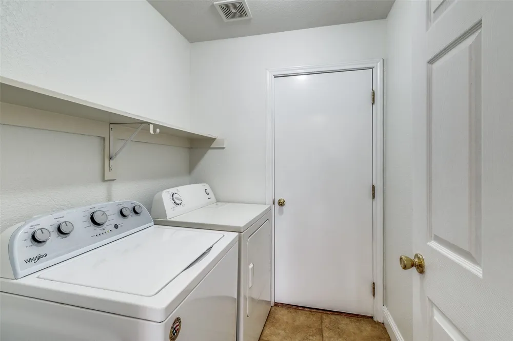 4621 Saint Francis Avenue Dallas, TX 75227