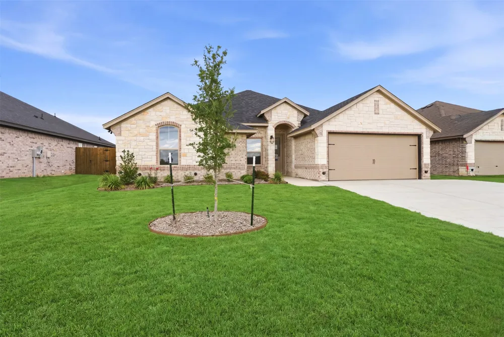 1366 Oleander Drive Tolar, TX 76476