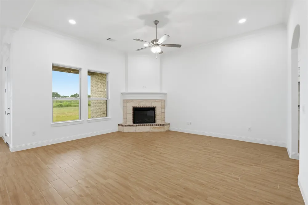 1366 Oleander Drive Tolar, TX 76476