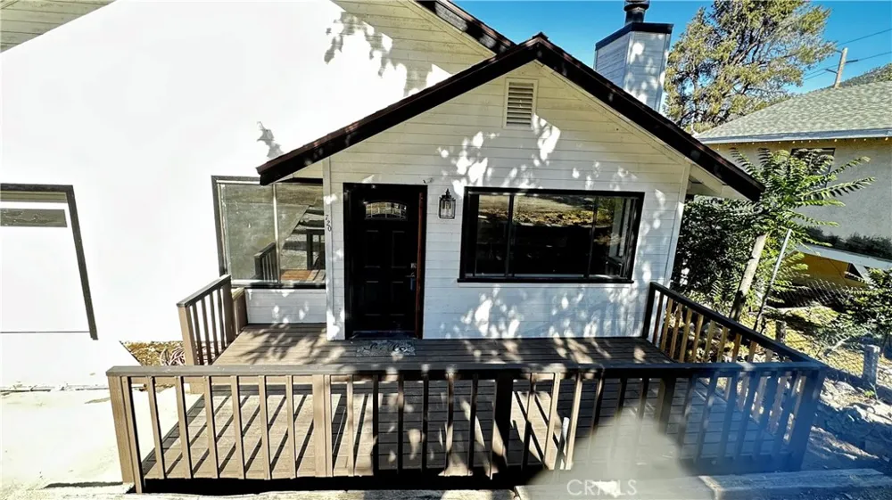 720 Avalon Frazier Park, CA 93225