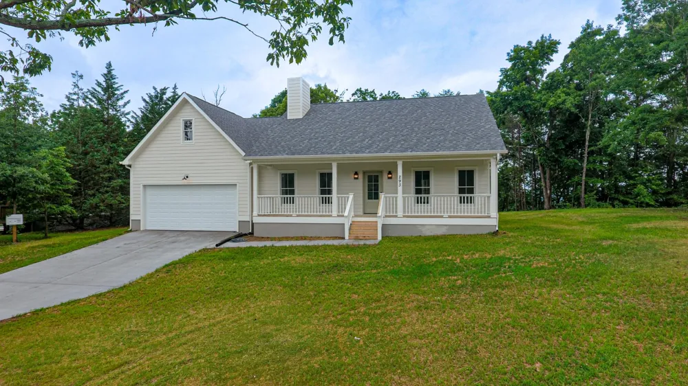 293 Peavine Way Rock Spring, GA 30739