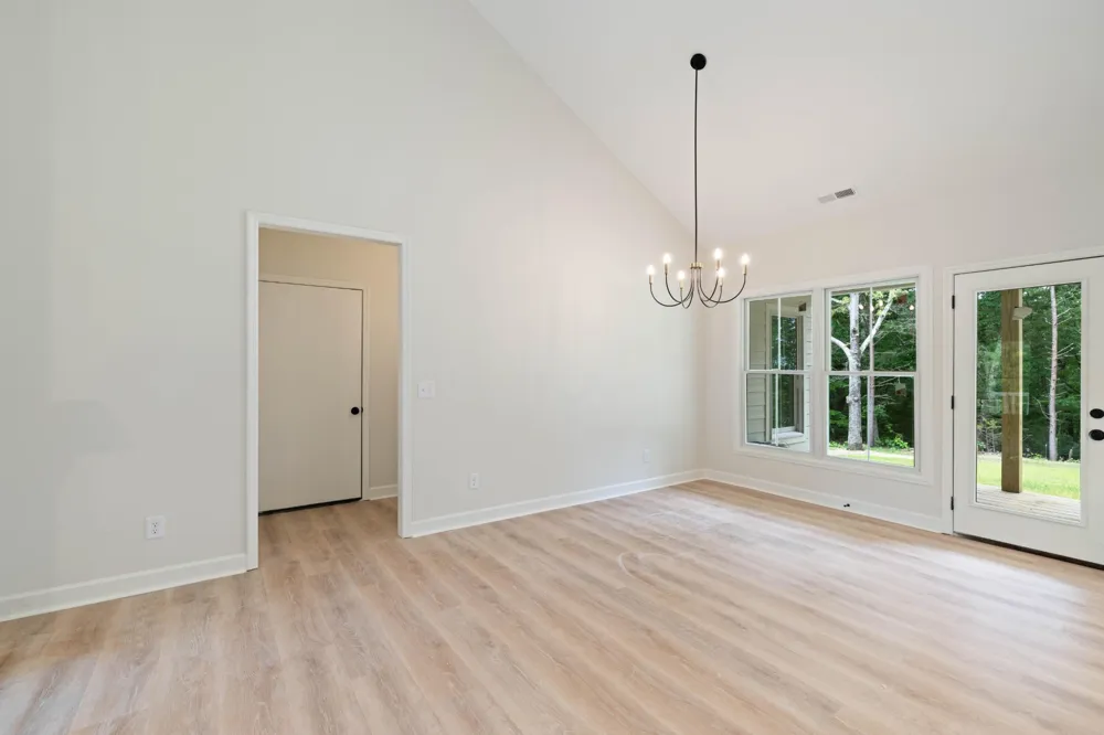 293 Peavine Way Rock Spring, GA 30739