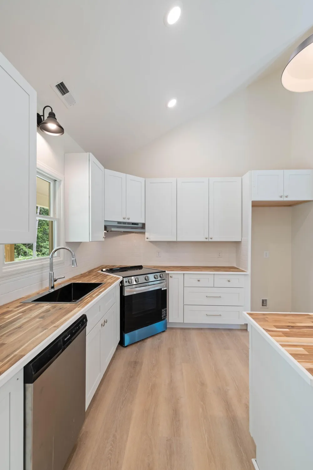 293 Peavine Way Rock Spring, GA 30739