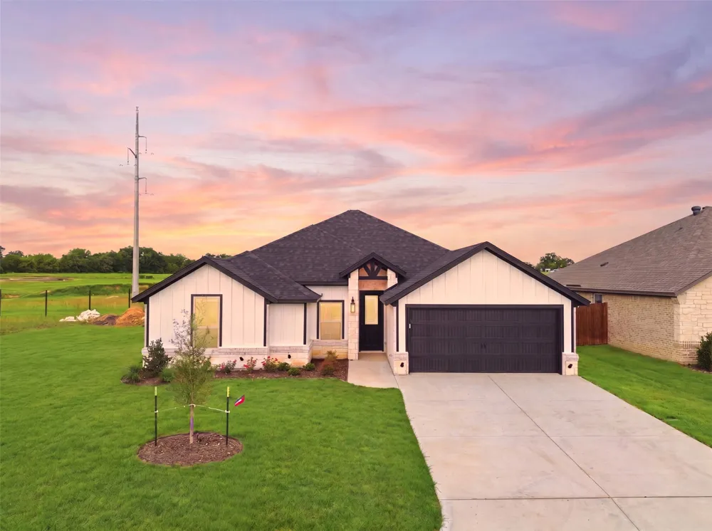 1600 Oleander Drive Tolar, TX 76476
