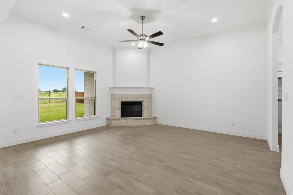 1600 Oleander Drive Tolar, TX 76476