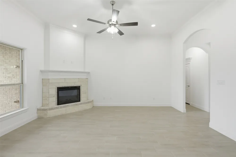 1600 Oleander Drive Tolar, TX 76476