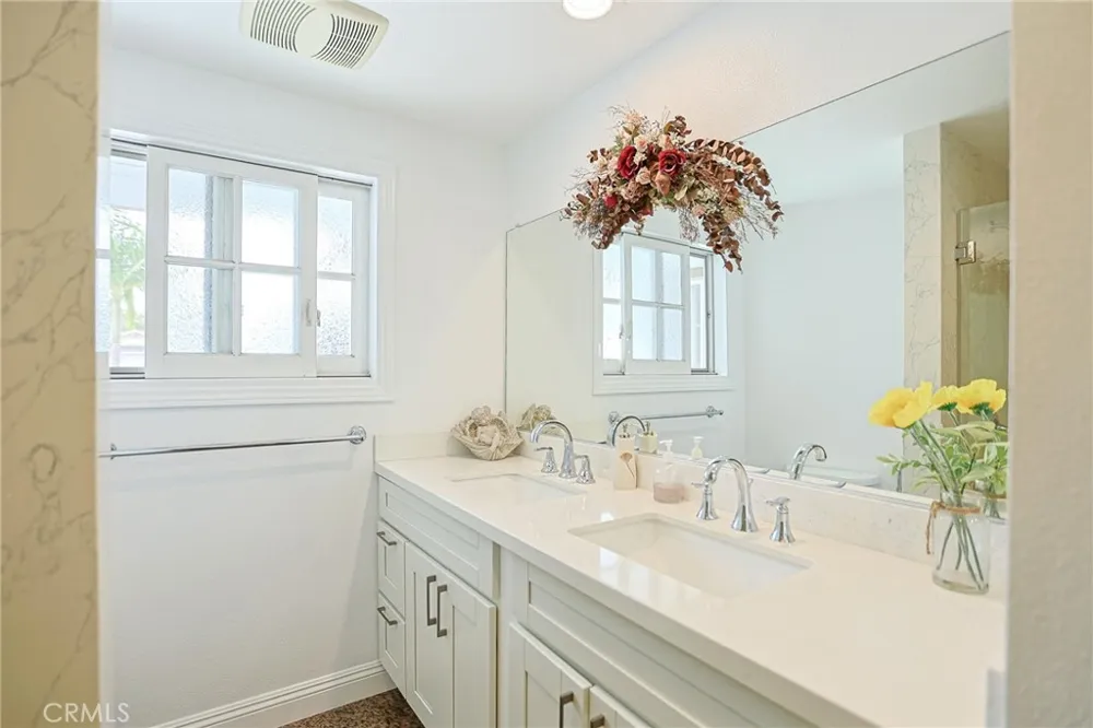 25532 Charlemagne Laguna Hills, CA 92653