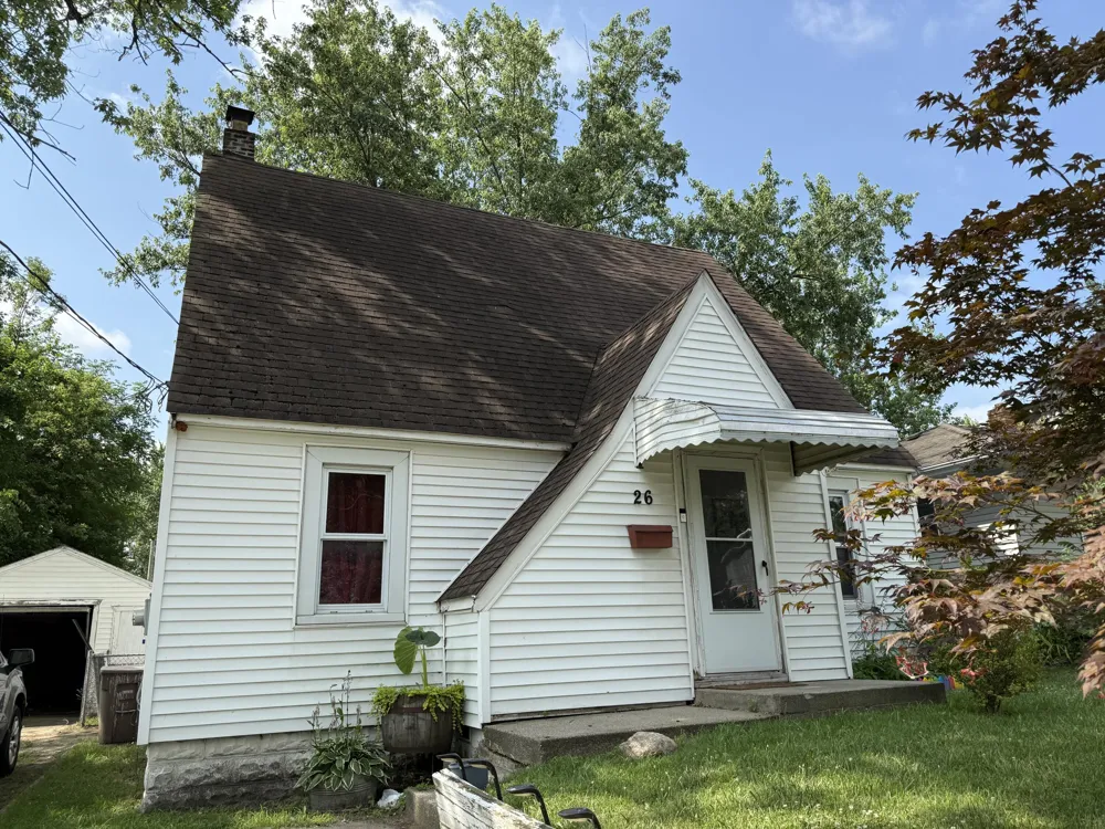 26 Edna Avenue Pontiac, MI 48341