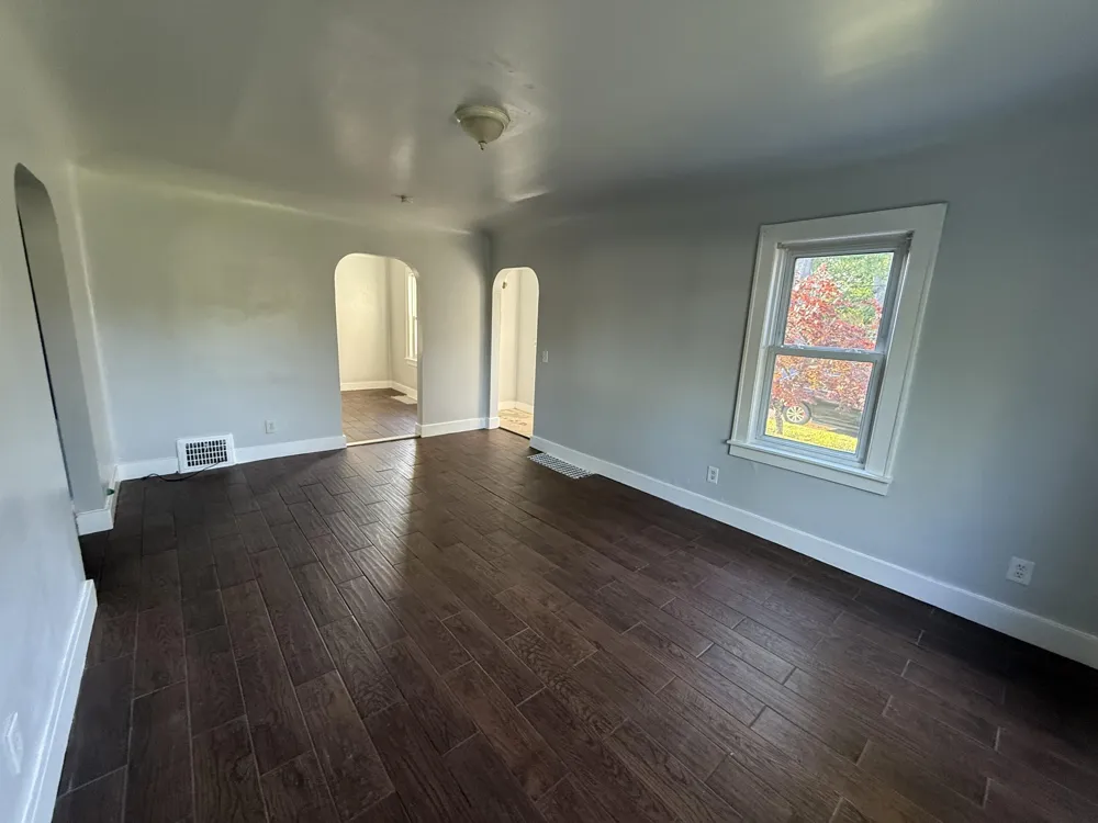 26 Edna Avenue Pontiac, MI 48341