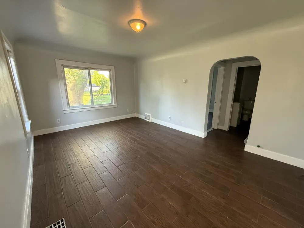 26 Edna Avenue Pontiac, MI 48341