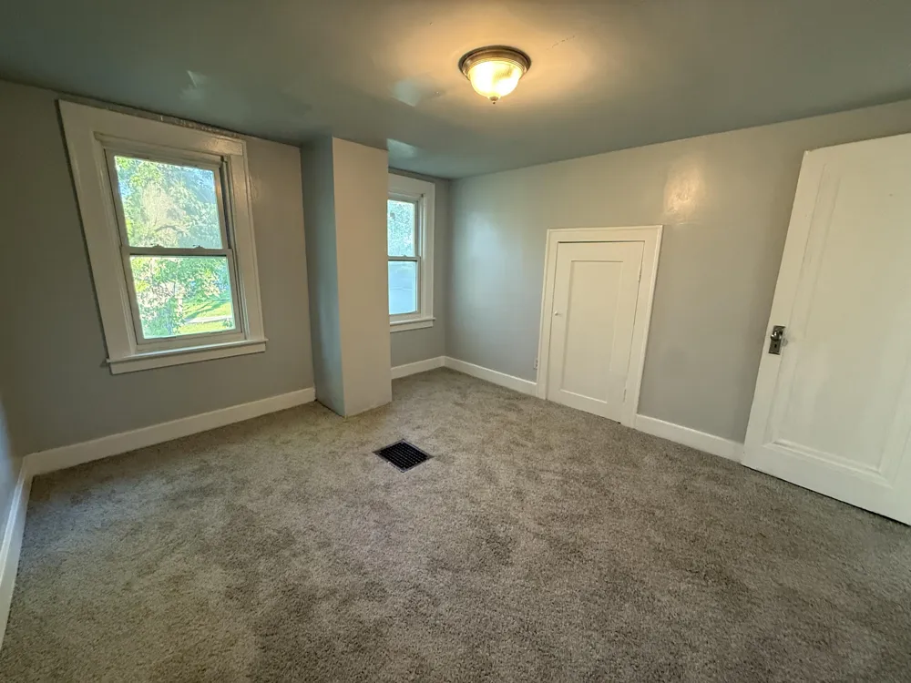26 Edna Avenue Pontiac, MI 48341
