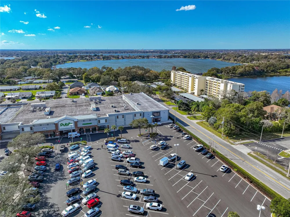 700 MIRROR TERRACE NW #705 Winter Haven, FL 33881