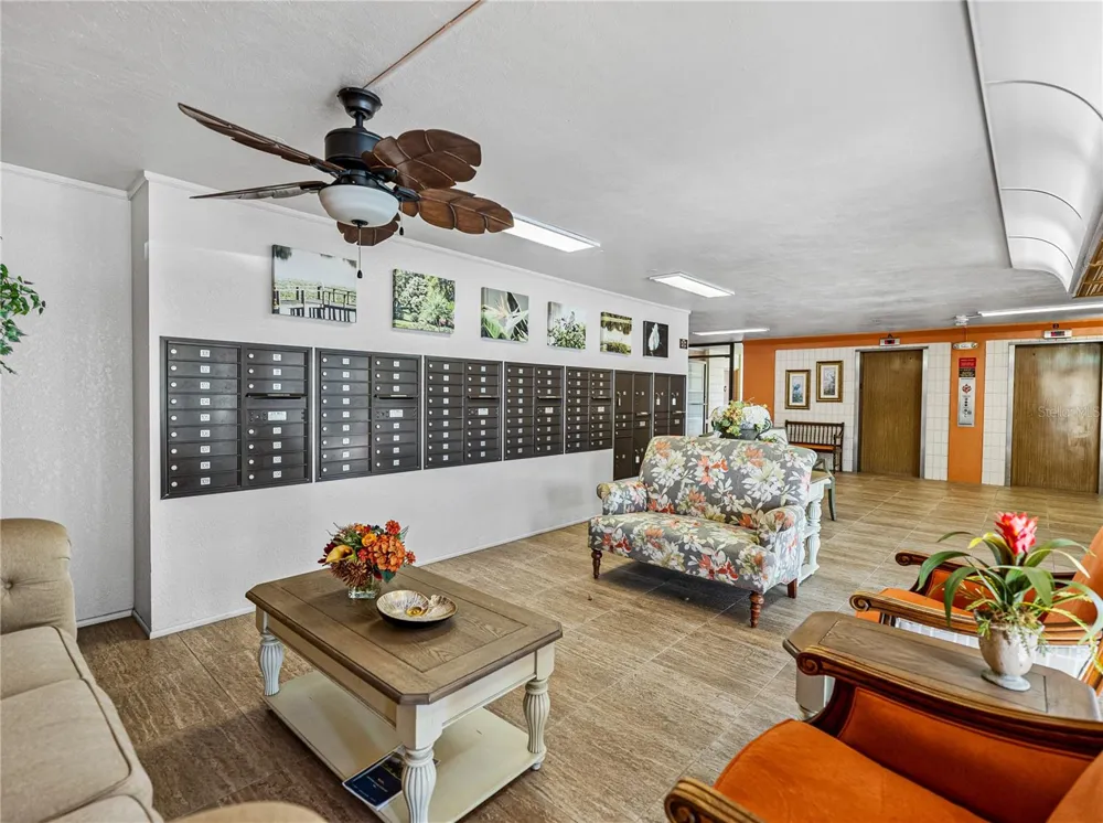 700 MIRROR TERRACE NW #705 Winter Haven, FL 33881