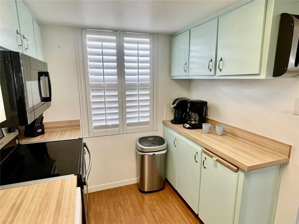 700 MIRROR TERRACE NW #705 Winter Haven, FL 33881