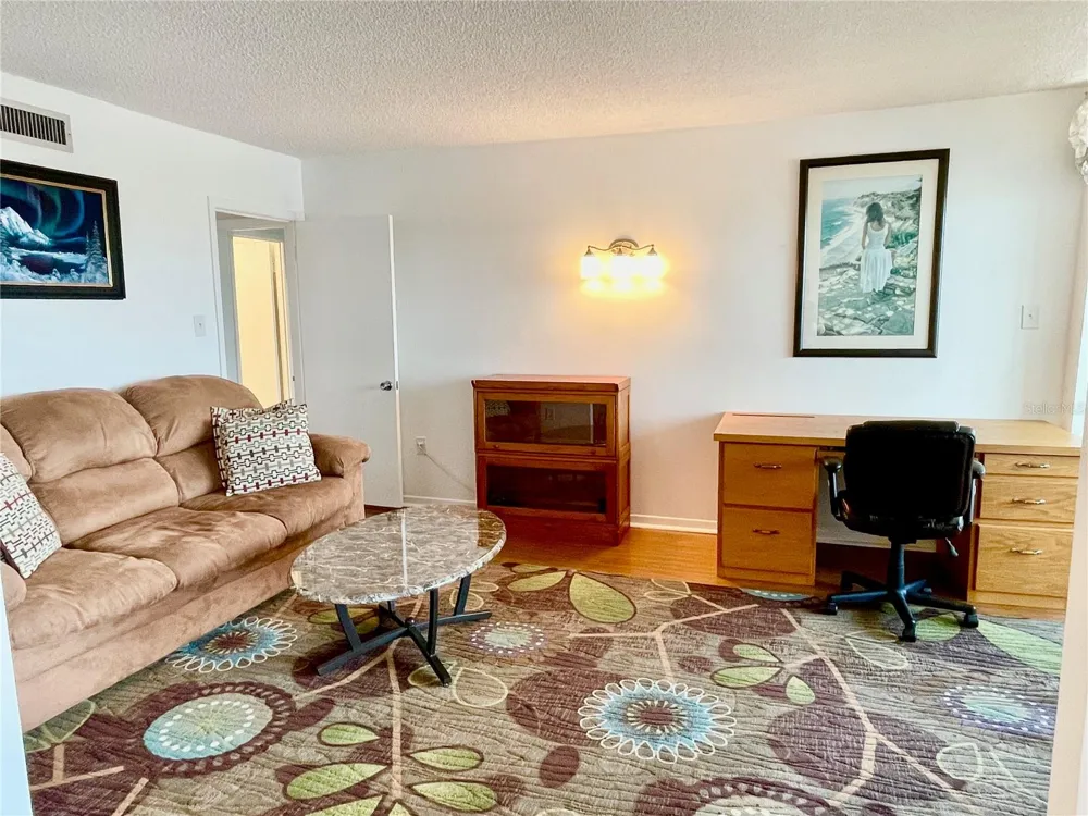 700 MIRROR TERRACE NW #705 Winter Haven, FL 33881