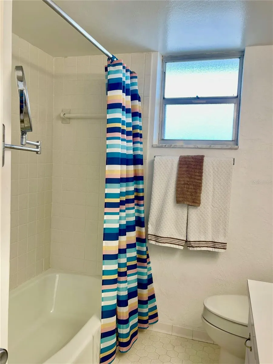700 MIRROR TERRACE NW #705 Winter Haven, FL 33881