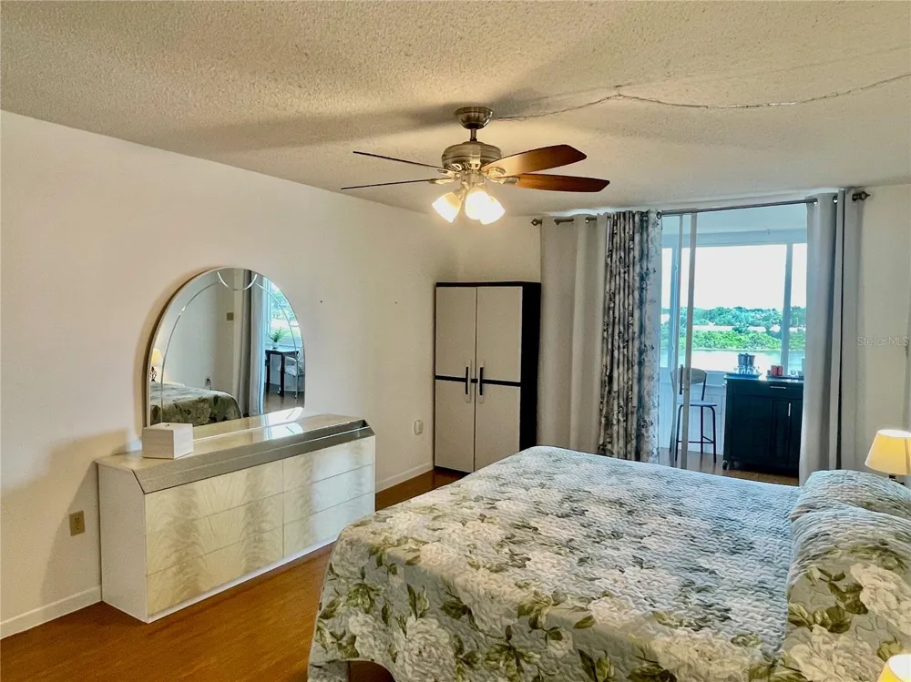 700 MIRROR TERRACE NW #705 Winter Haven, FL 33881