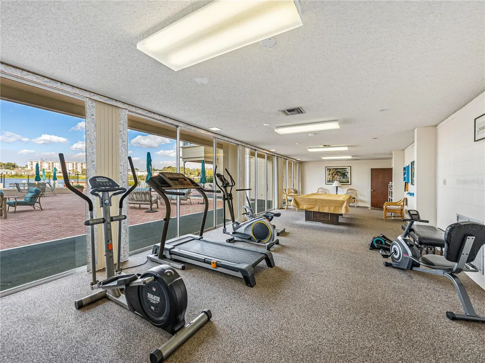 700 MIRROR TERRACE NW #705 Winter Haven, FL 33881