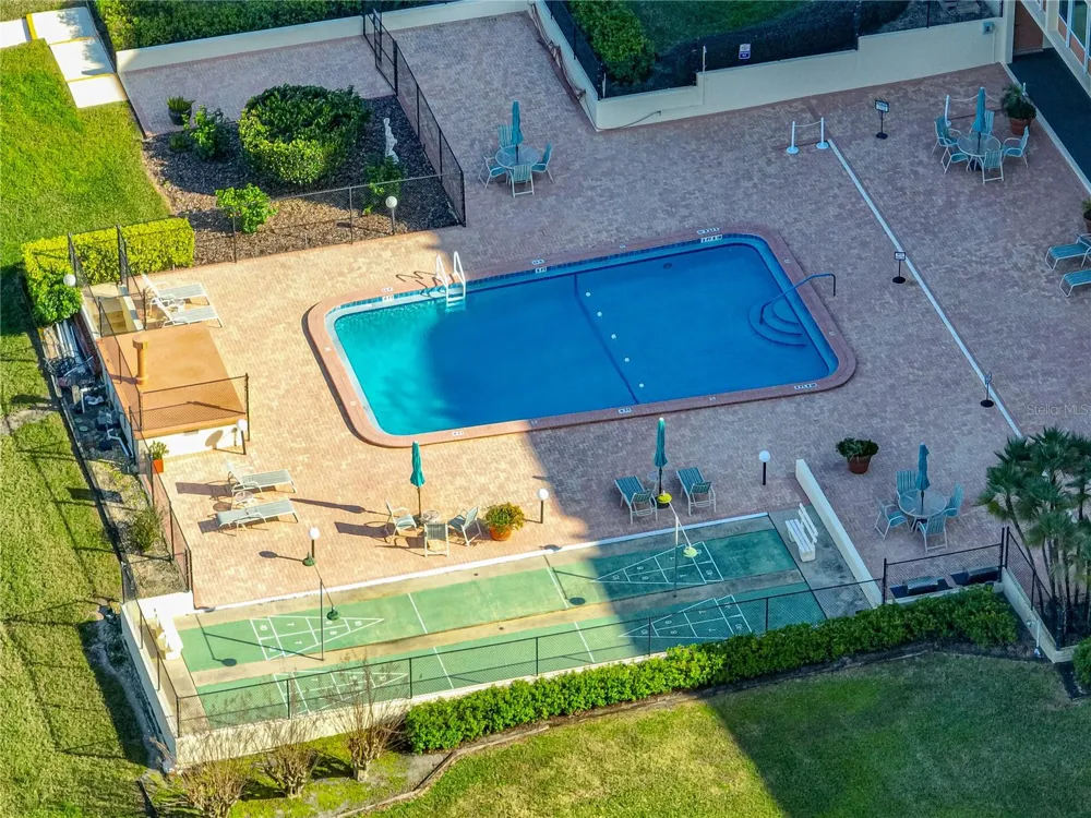 700 MIRROR TERRACE NW #705 Winter Haven, FL 33881