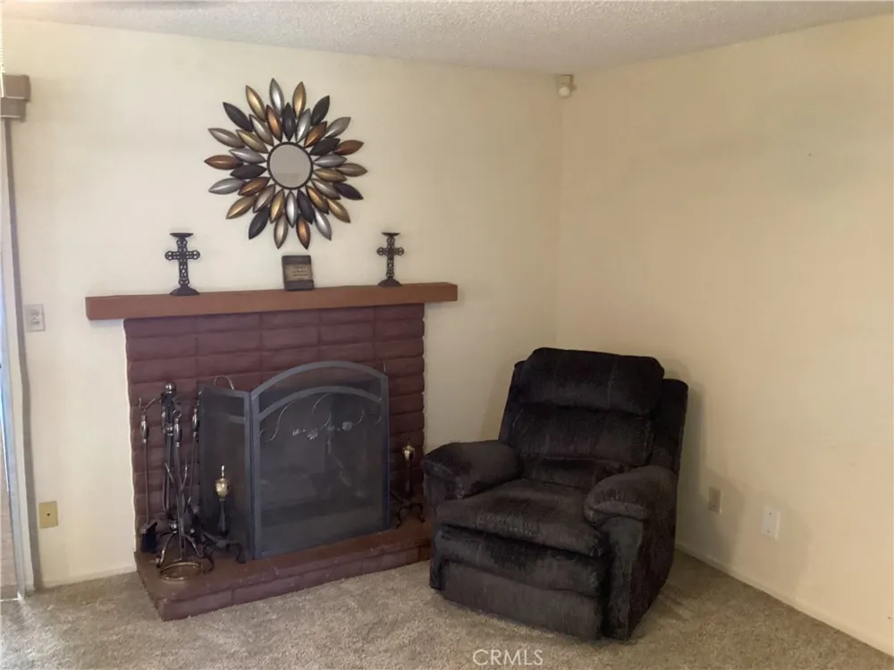 3290 Joel Jurupa Valley, CA 92509