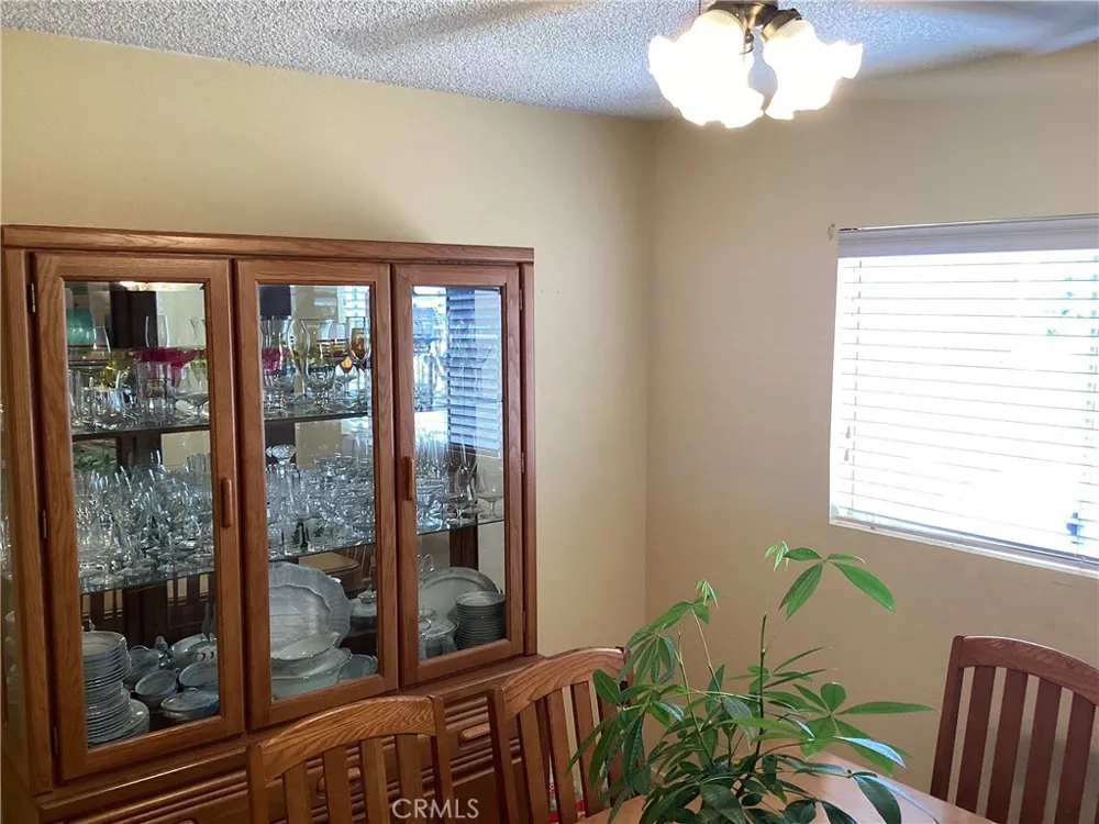 3290 Joel Jurupa Valley, CA 92509