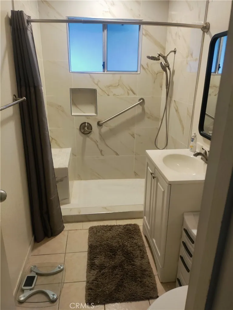3290 Joel Jurupa Valley, CA 92509