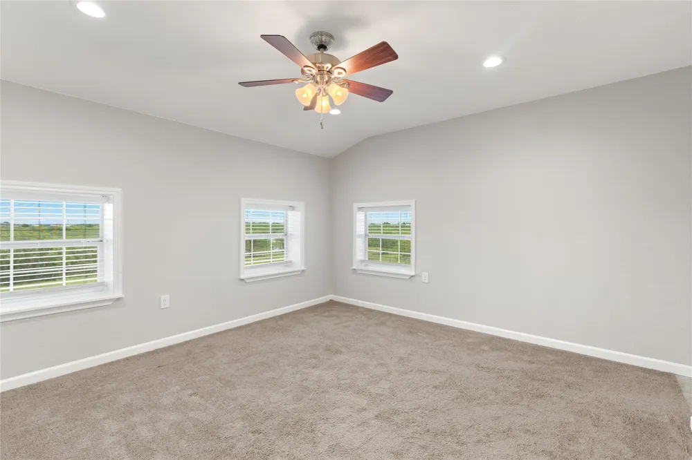 1293 Pioneer Road Seguin, TX 78155