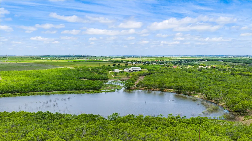 1293 Pioneer Road Seguin, TX 78155