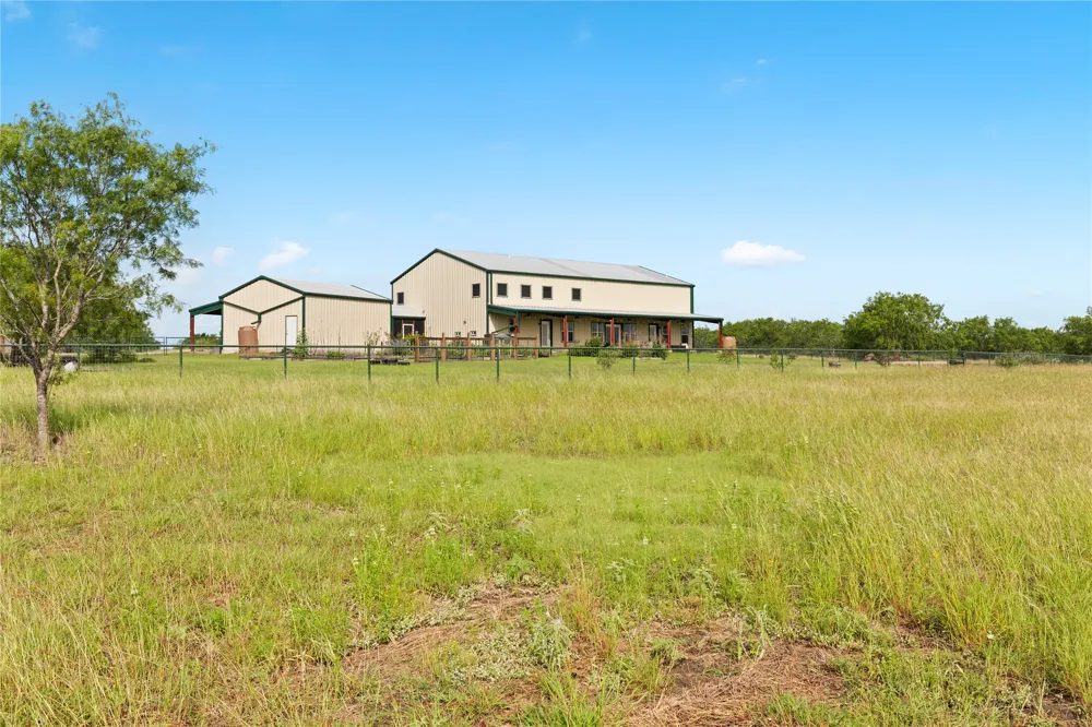 1293 Pioneer Road Seguin, TX 78155