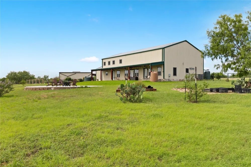 1293 Pioneer Road Seguin, TX 78155