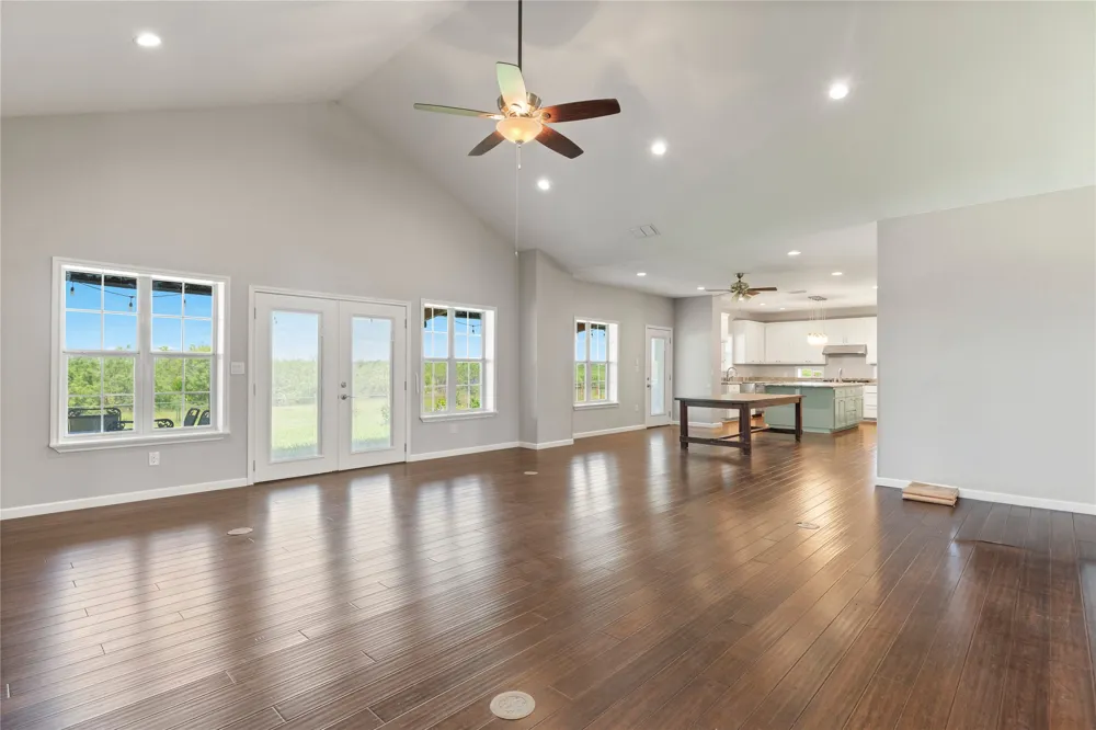 1293 Pioneer Road Seguin, TX 78155