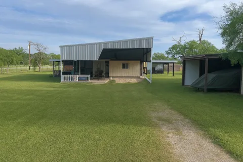 2021 Glen Oaks Drive