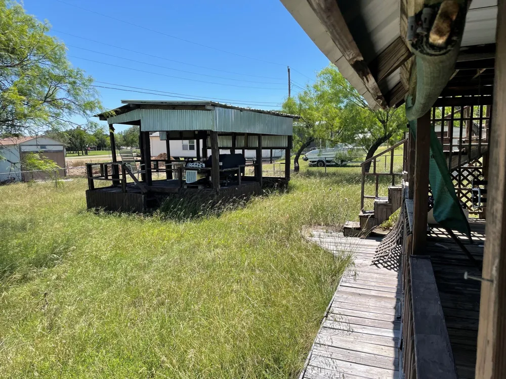 2021 Glen Oaks Drive May, TX 76857