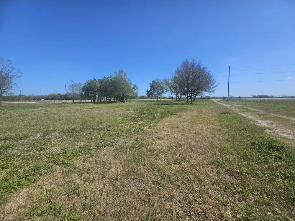 4121 Sh 60 Highway East Bernard, TX 77435
