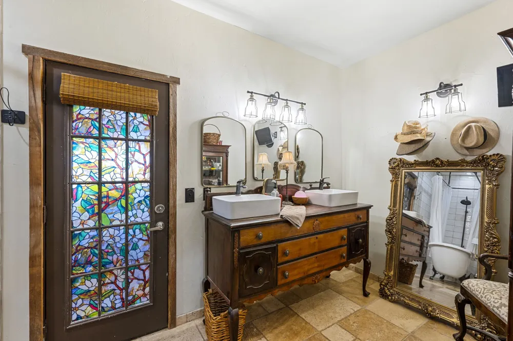 12102 Cedar Rock Parkway Crawford, TX 76638