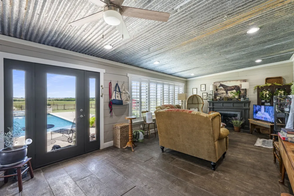 12102 Cedar Rock Parkway Crawford, TX 76638