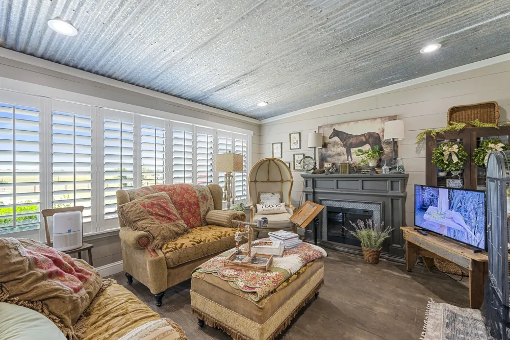 12102 Cedar Rock Parkway Crawford, TX 76638