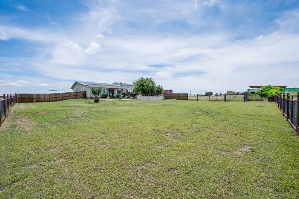 12102 Cedar Rock Parkway Crawford, TX 76638