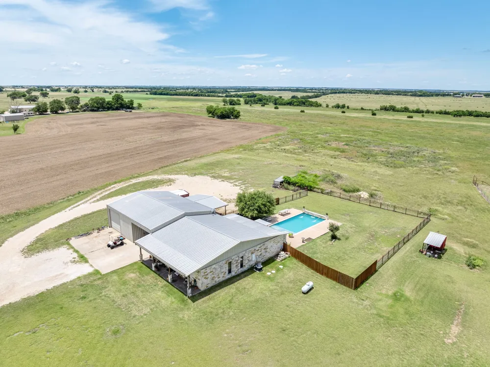12102 Cedar Rock Parkway Crawford, TX 76638