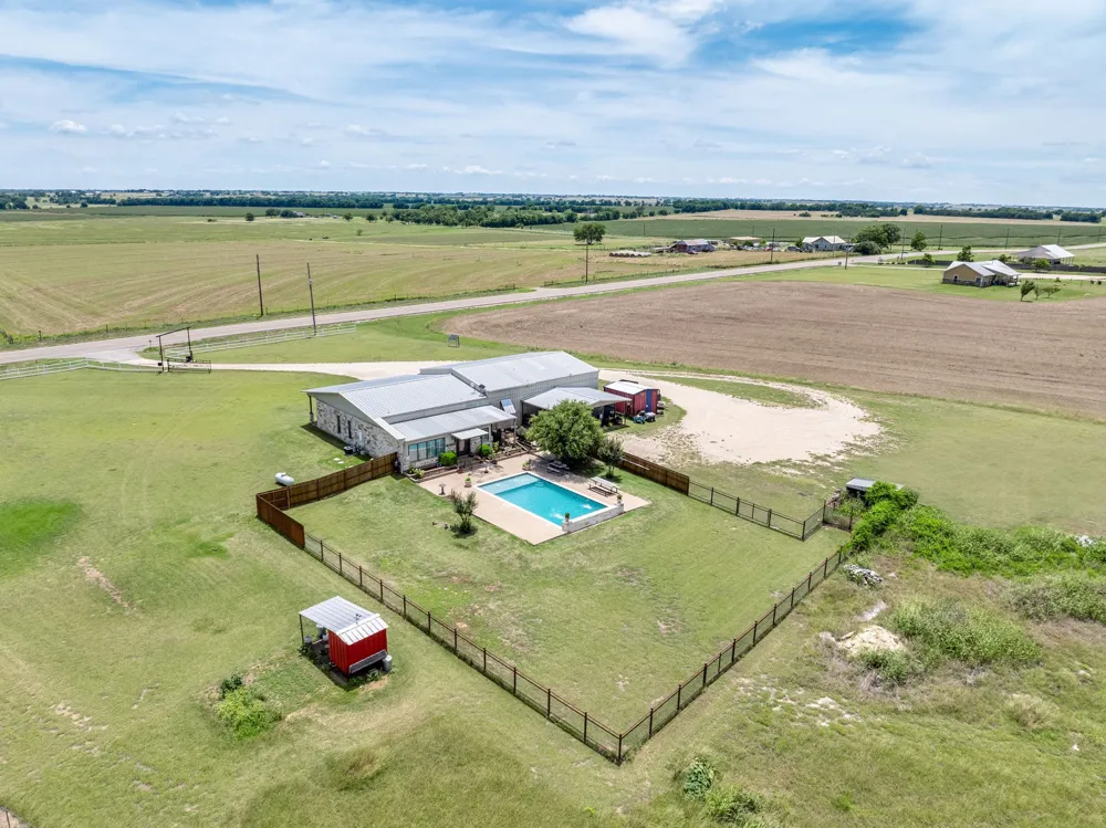 12102 Cedar Rock Parkway Crawford, TX 76638