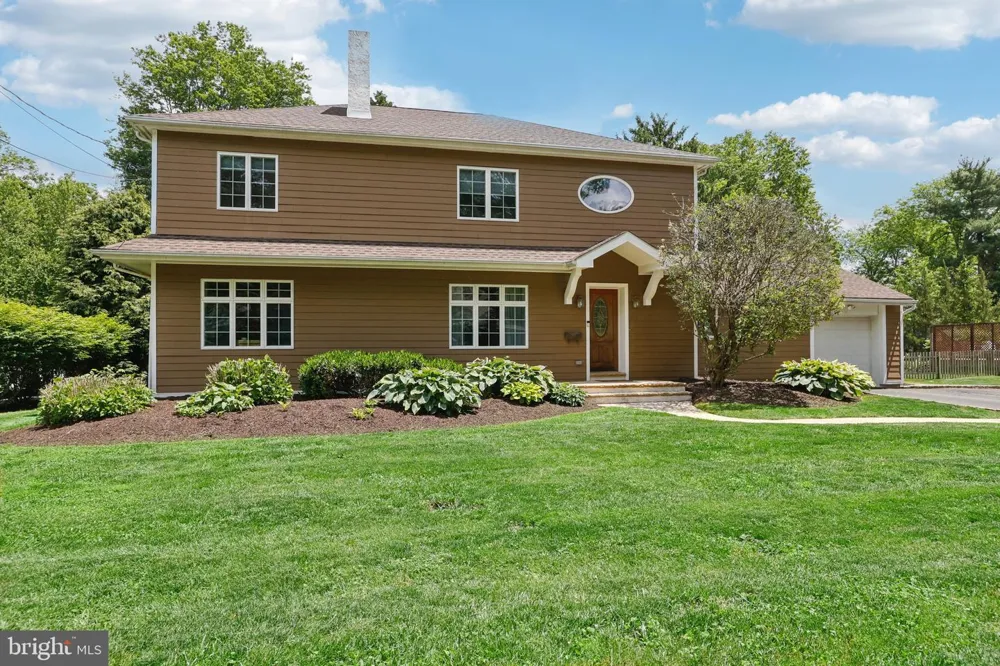 313 HALE STREET Pennington, NJ 08534
