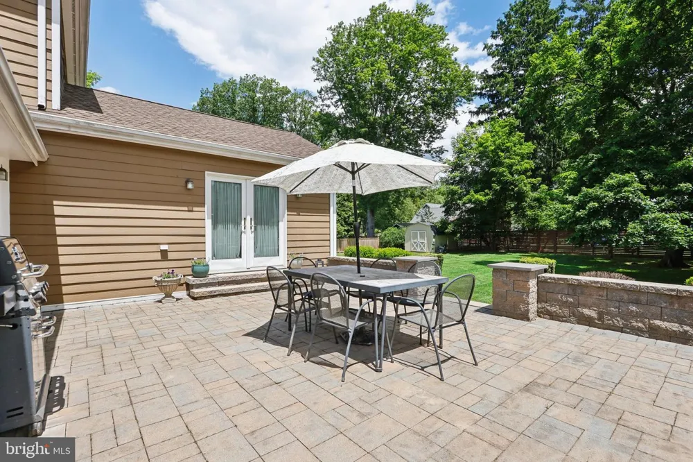 313 HALE STREET Pennington, NJ 08534