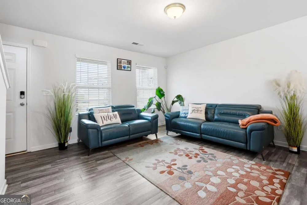 208 Coventry CT Kingston, GA 30145