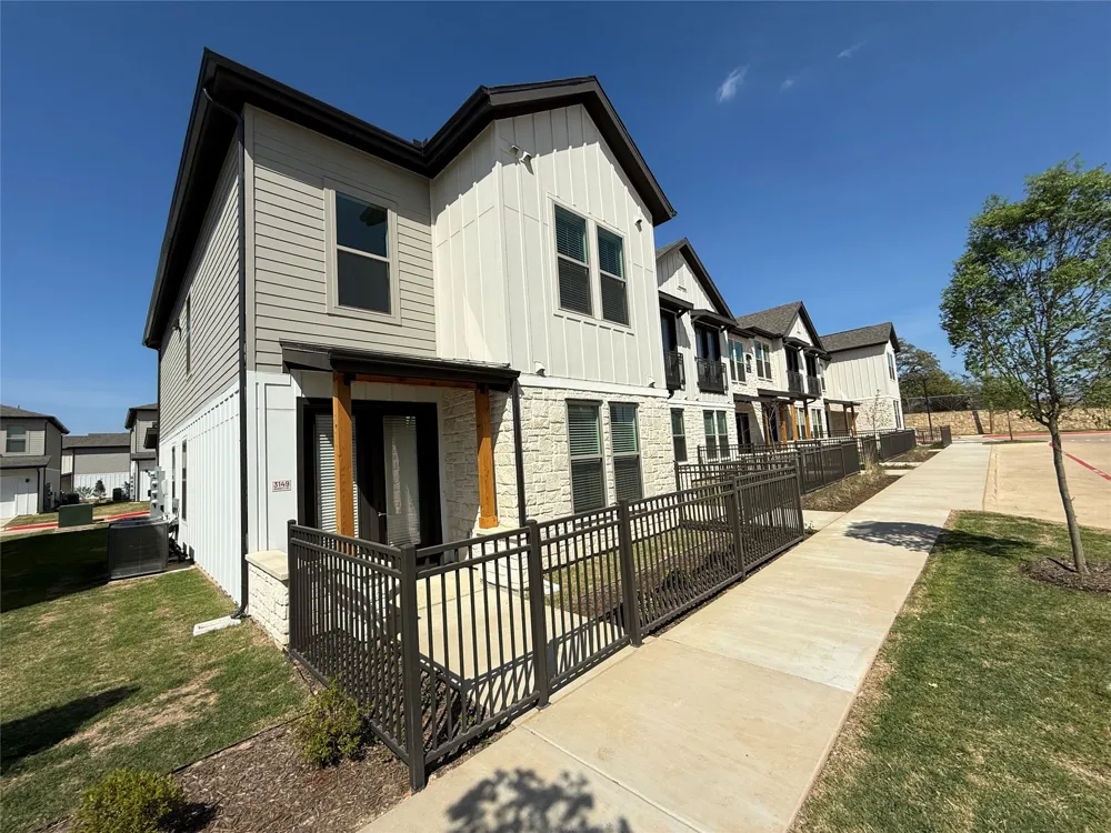 3149 Bennett Drive #TH2 Floorplan Corinth, TX 76208