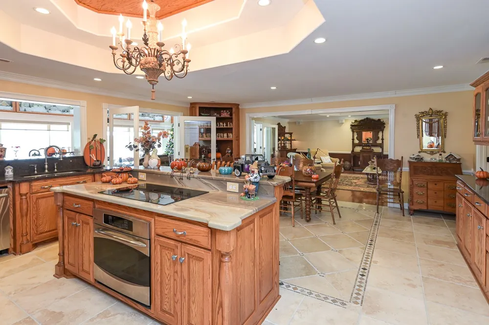 627 Eastbrook Rd Estill Springs, TN 37330