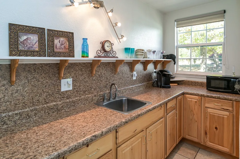 627 Eastbrook Rd Estill Springs, TN 37330