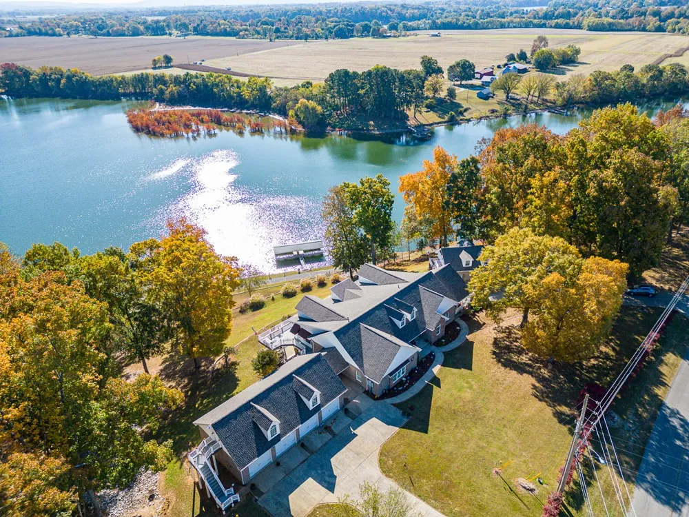 627 Eastbrook Rd Estill Springs, TN 37330