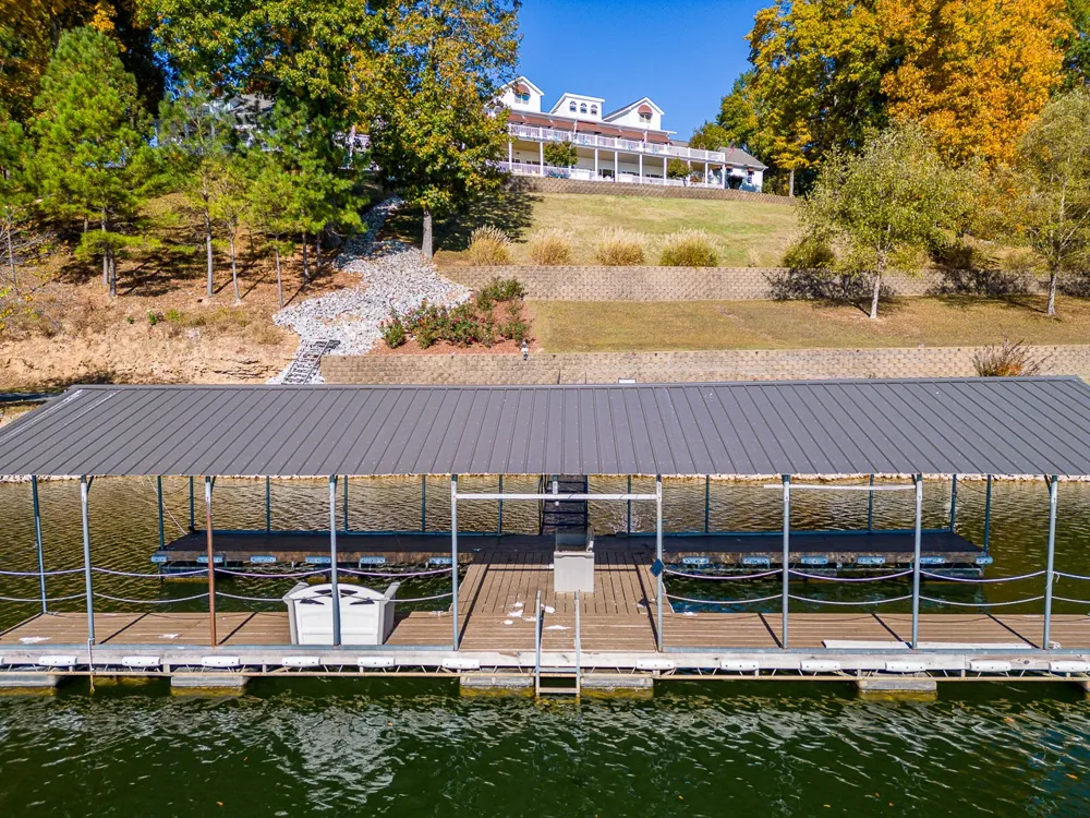 627 Eastbrook Rd Estill Springs, TN 37330