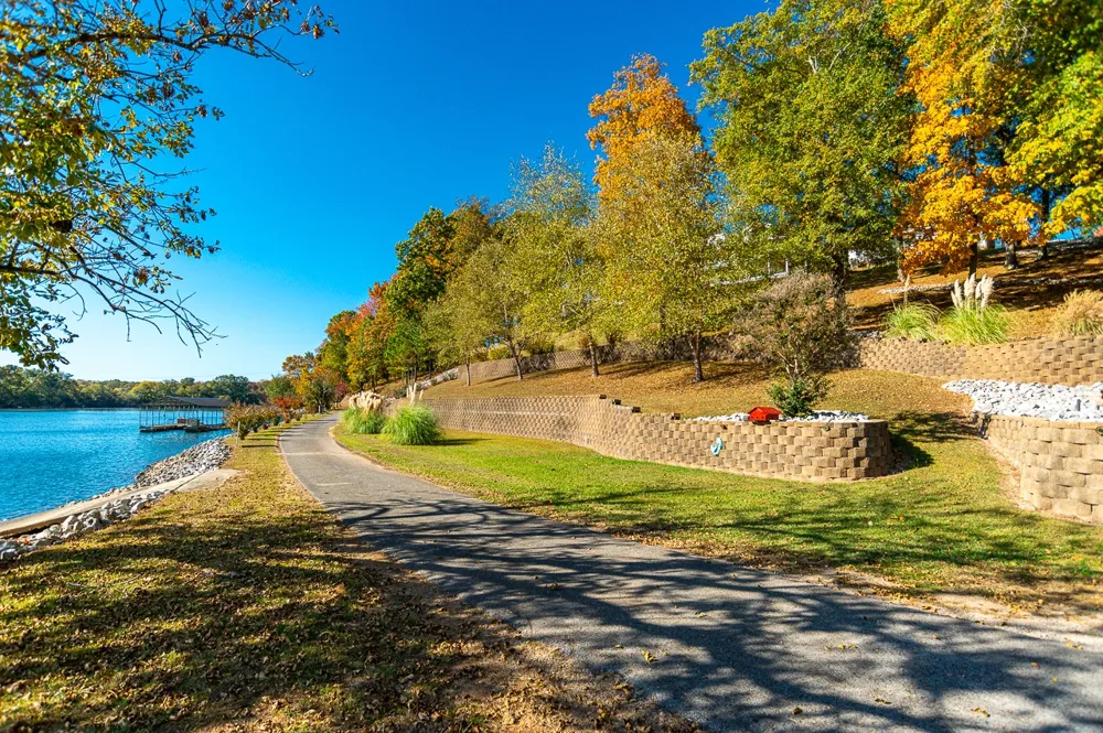 627 Eastbrook Rd Estill Springs, TN 37330
